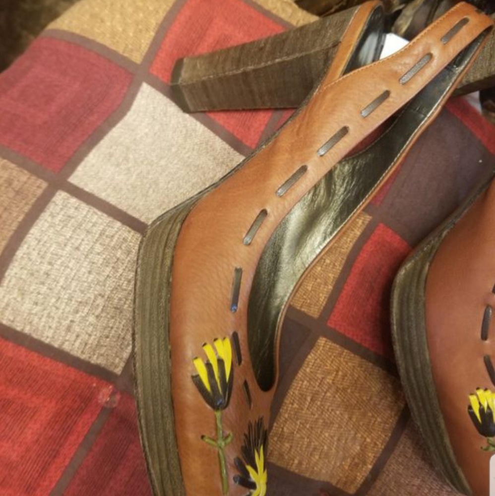 Embroidered Isabella Fiore Italian Leather Heels